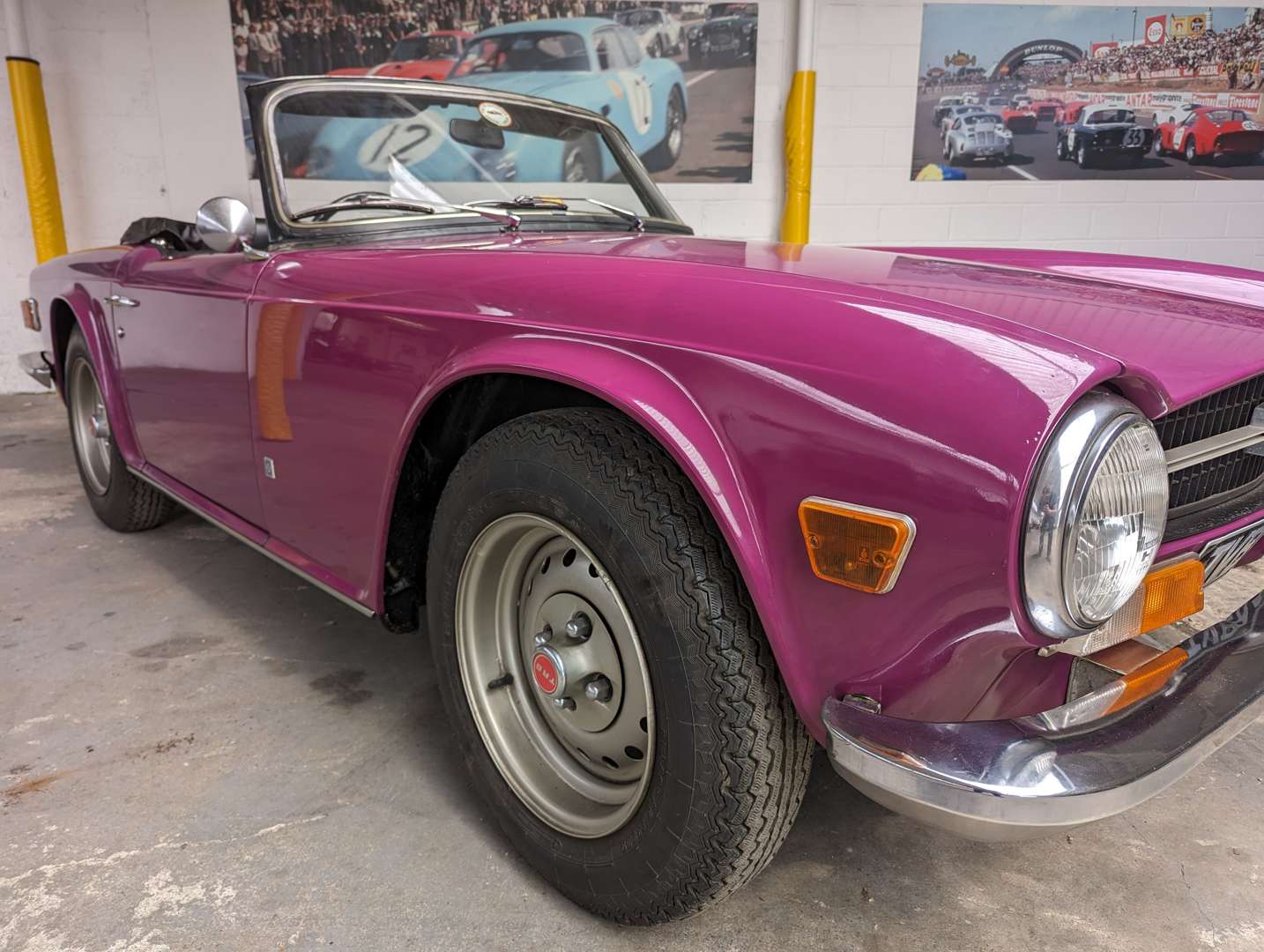 <p>1973 TRIUMPH TR6</p>