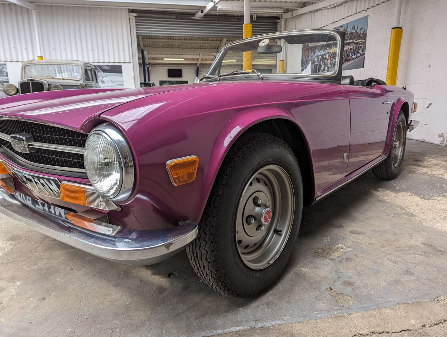 <p>1973 TRIUMPH TR6</p>