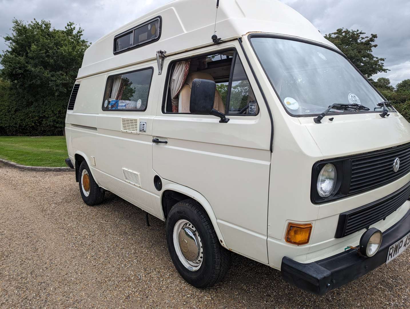 <p>1983 VW T25 CAMPER</p>