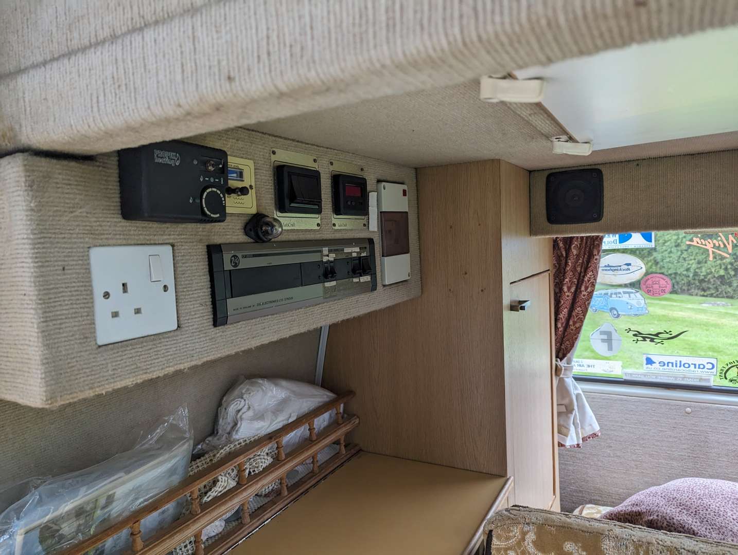 <p>1983 VW T25 CAMPER</p>