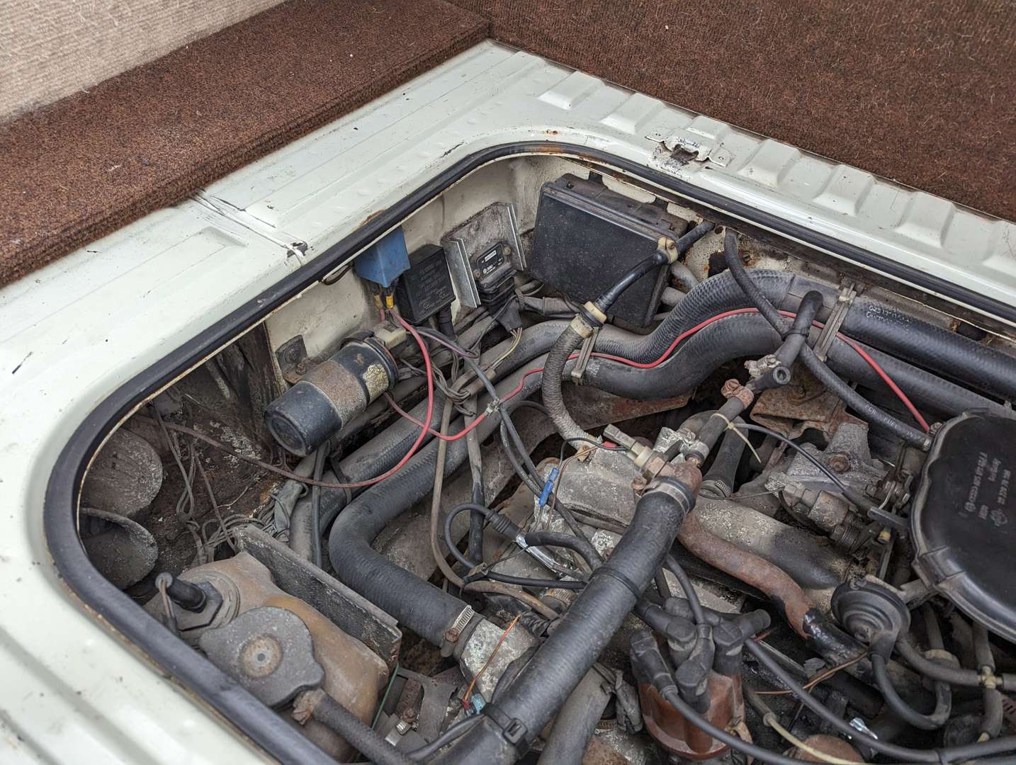 <p>1983 VW T25 CAMPER</p>