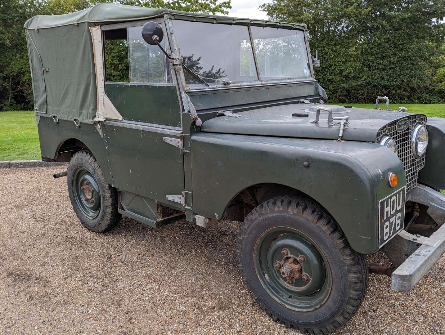 <p>1950 LAND ROVER 80" SWB SERIES I PREVIOUSLY OWNED BY CHRIS REA</p>