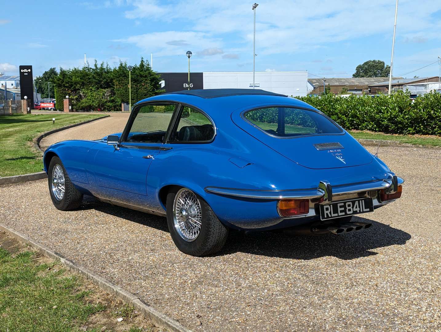 <p>1973 JAGUAR E-TYPE 5.3 V12 2+2 SIII AUTO</p>