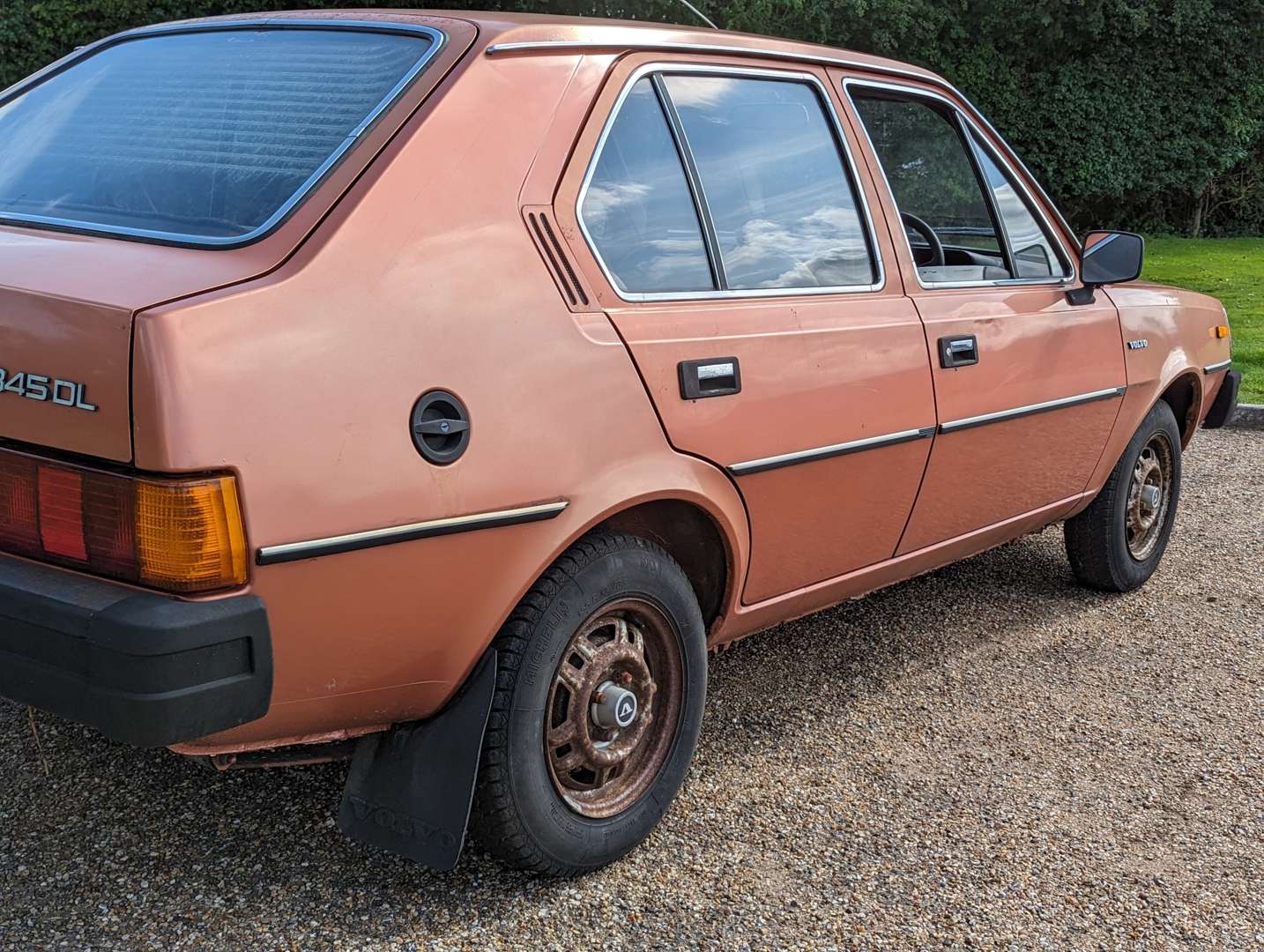 <p>1980 VOLVO 345 DL</p>