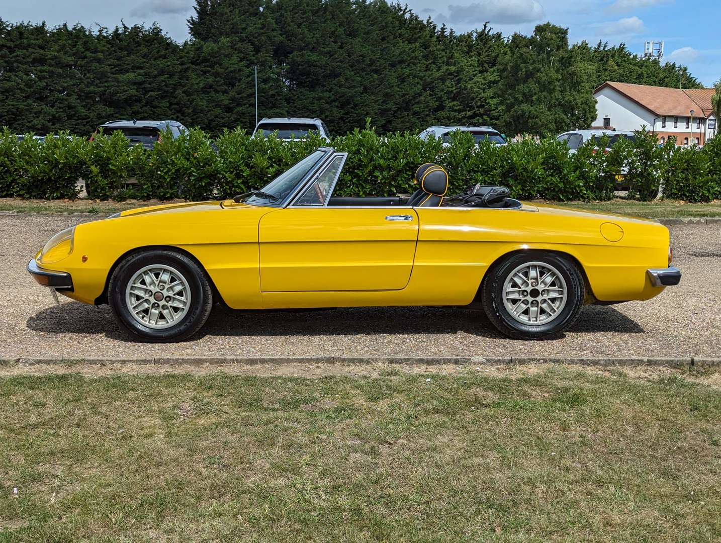 <p>1974 ALFA ROMEO 2000 SPIDER VELOCE S2</p>