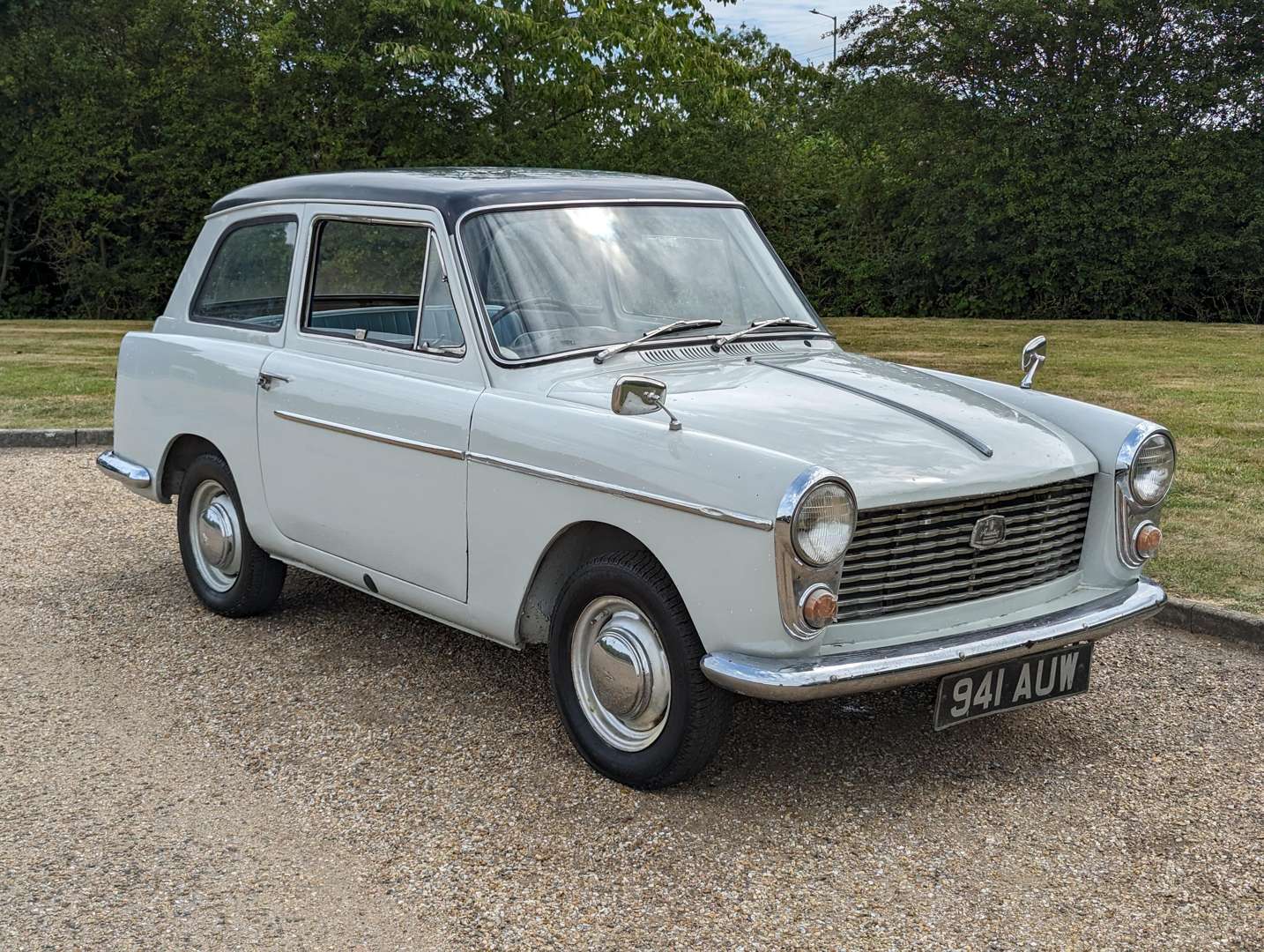 <p>1960 AUSTIN A40 FARINA MKI</p>