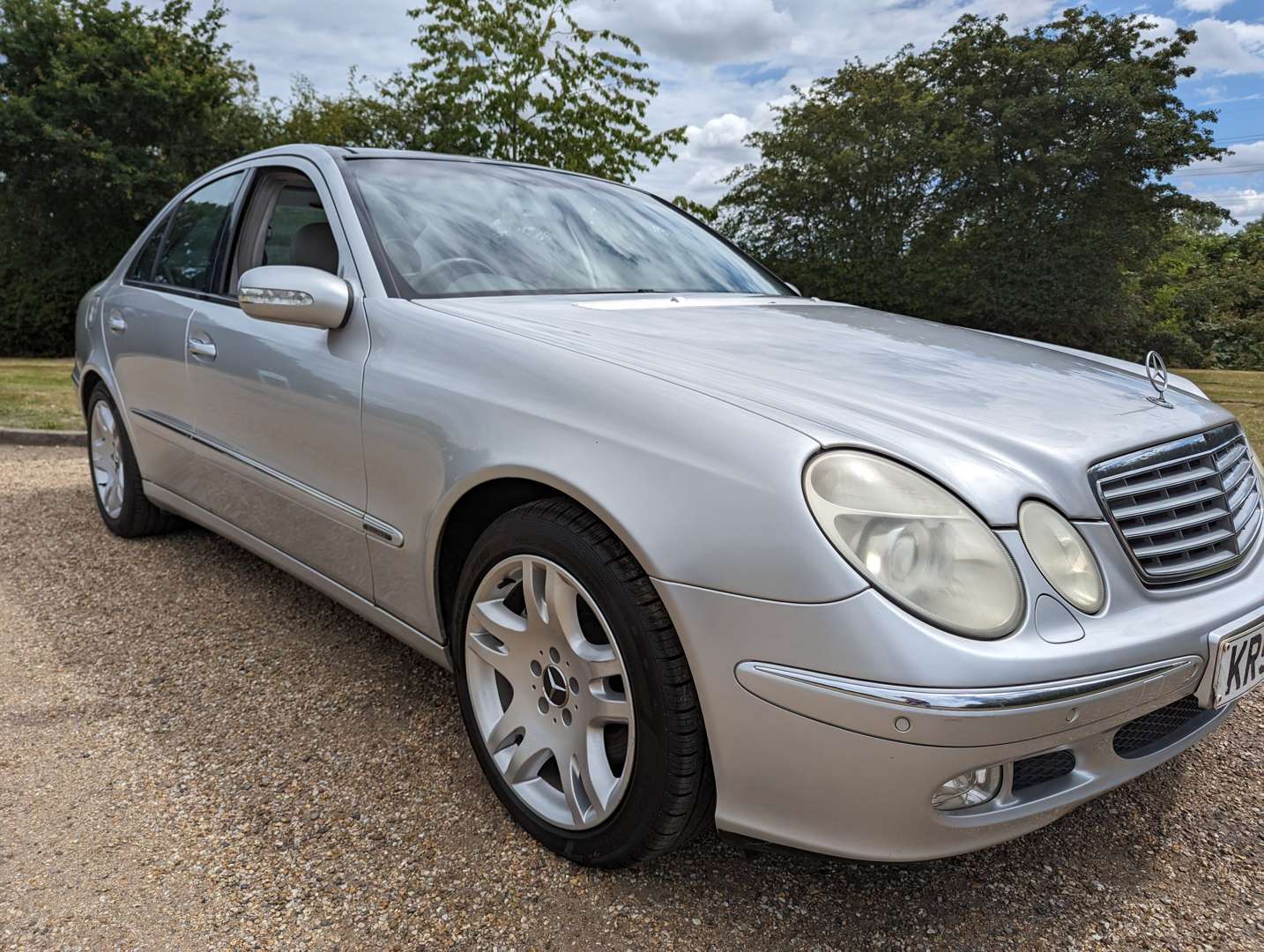 <p>2002 MERCEDES E500 AUTO</p>