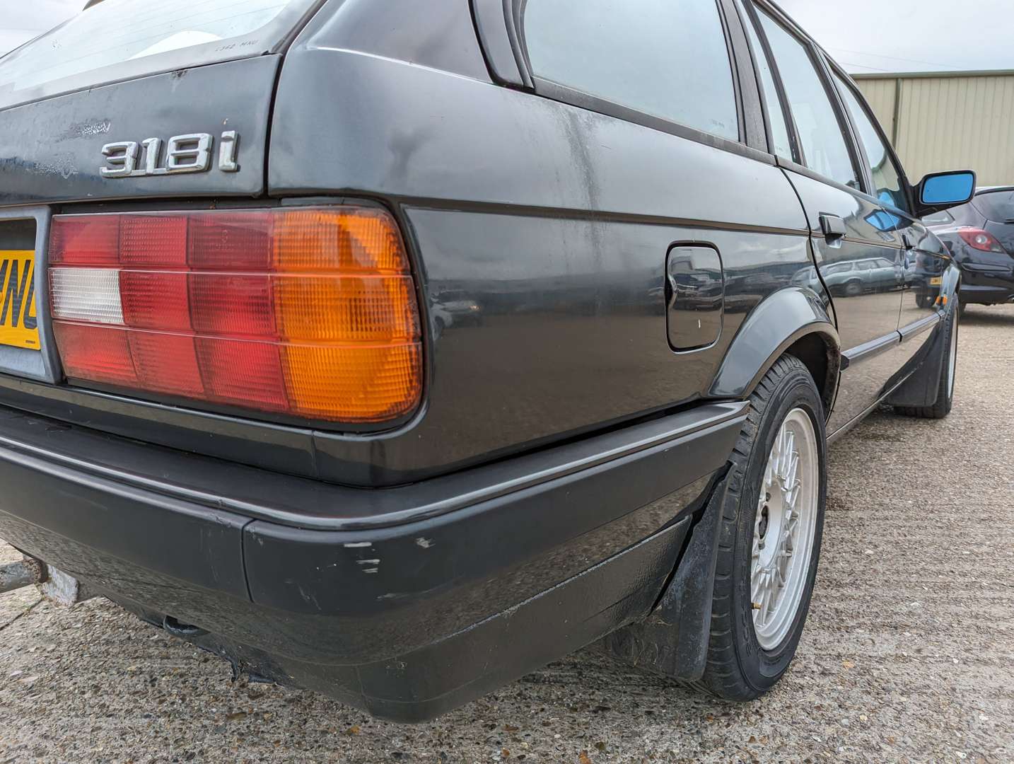 <p>1993 BMW 318 I TOURING LUX</p>