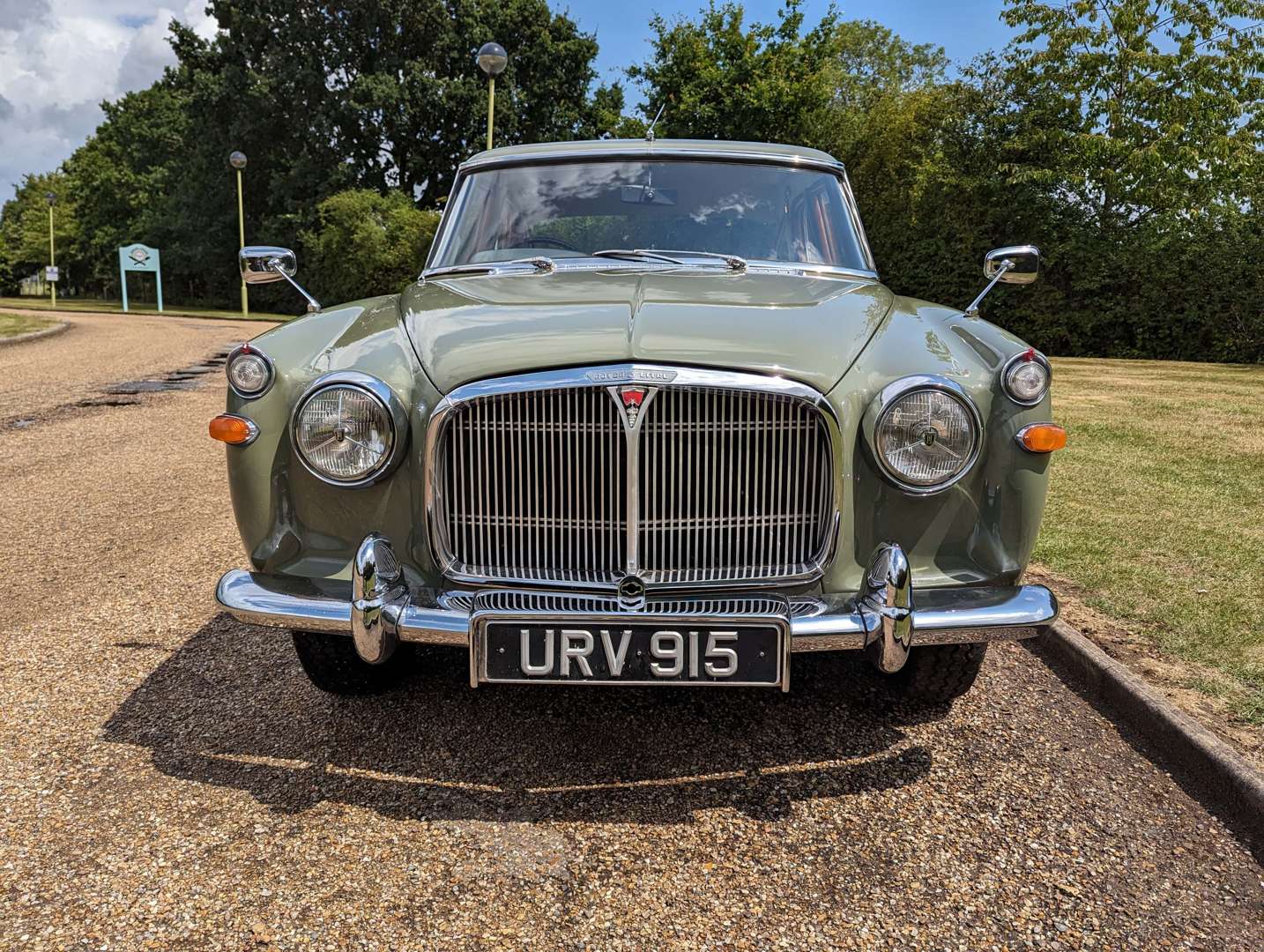 <p>1960 ROVER P5 3.0 SALOON&nbsp;</p>