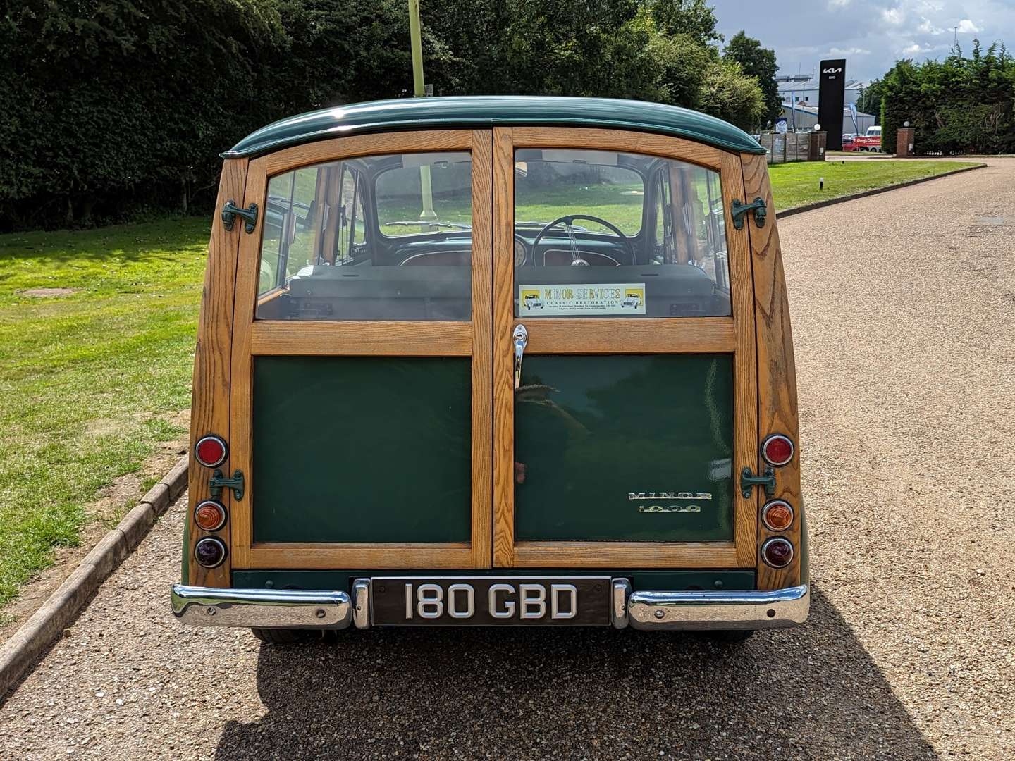 <p>1964 MORRIS MINOR TRAVELLER</p>