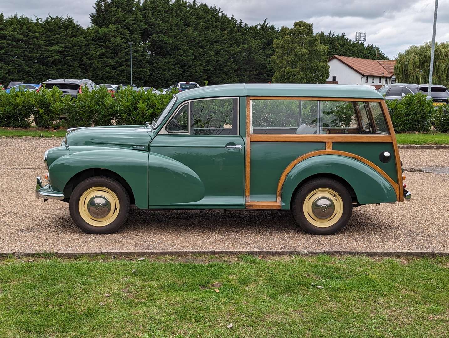 <p>1971 MORRIS MINOR 1000 TRAVELLER&nbsp;</p>