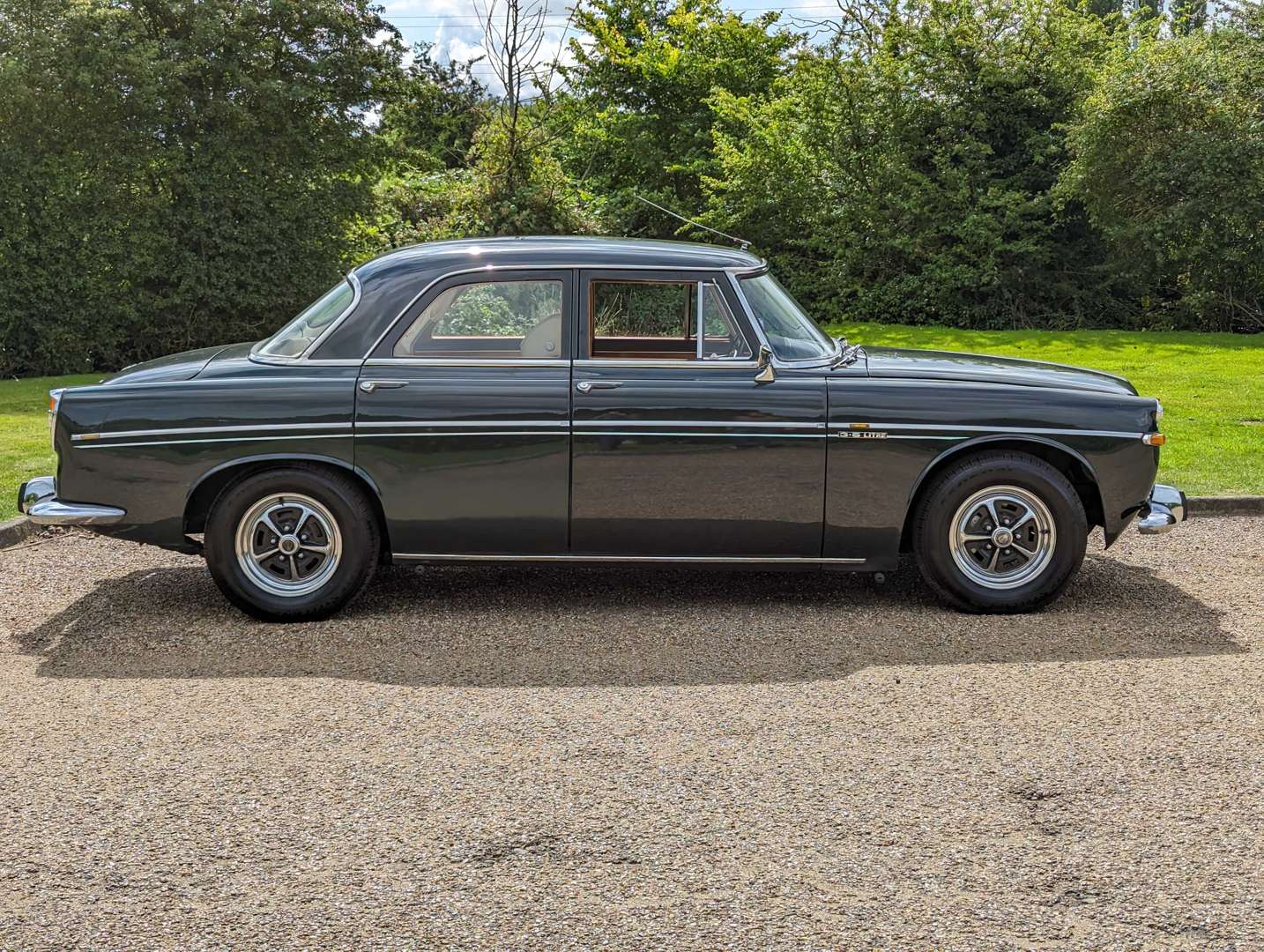 <p>1969 ROVER P5B 3.5 LITRE SALOON AUTO</p>