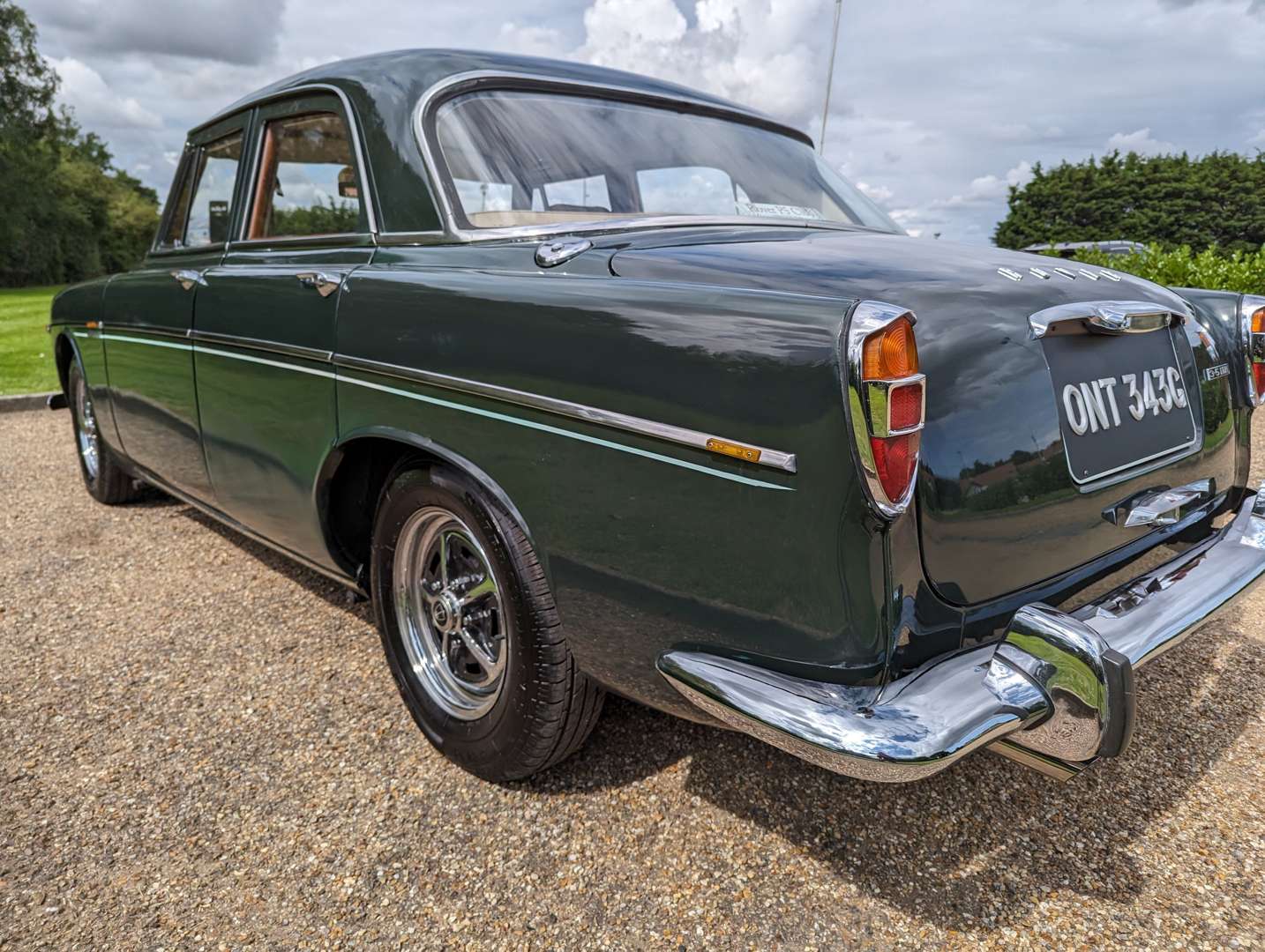 <p>1969 ROVER P5B 3.5 LITRE SALOON AUTO</p>