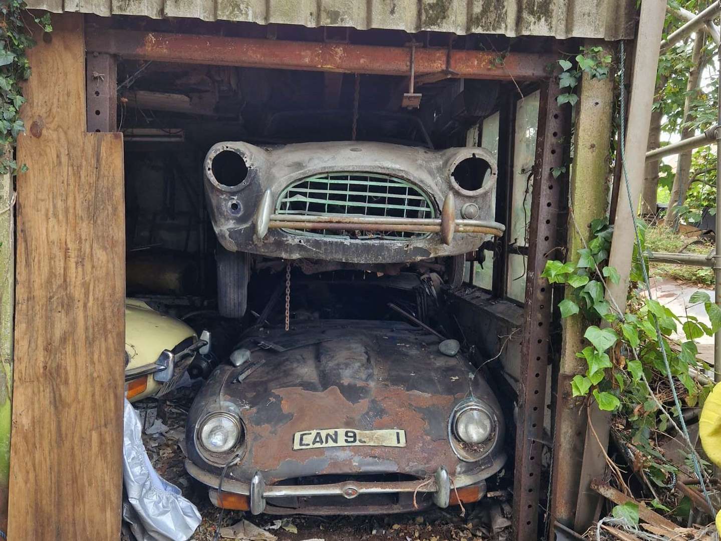 <p>1950 /60's 70's A BARN FIND COLLECTION&nbsp;</p>