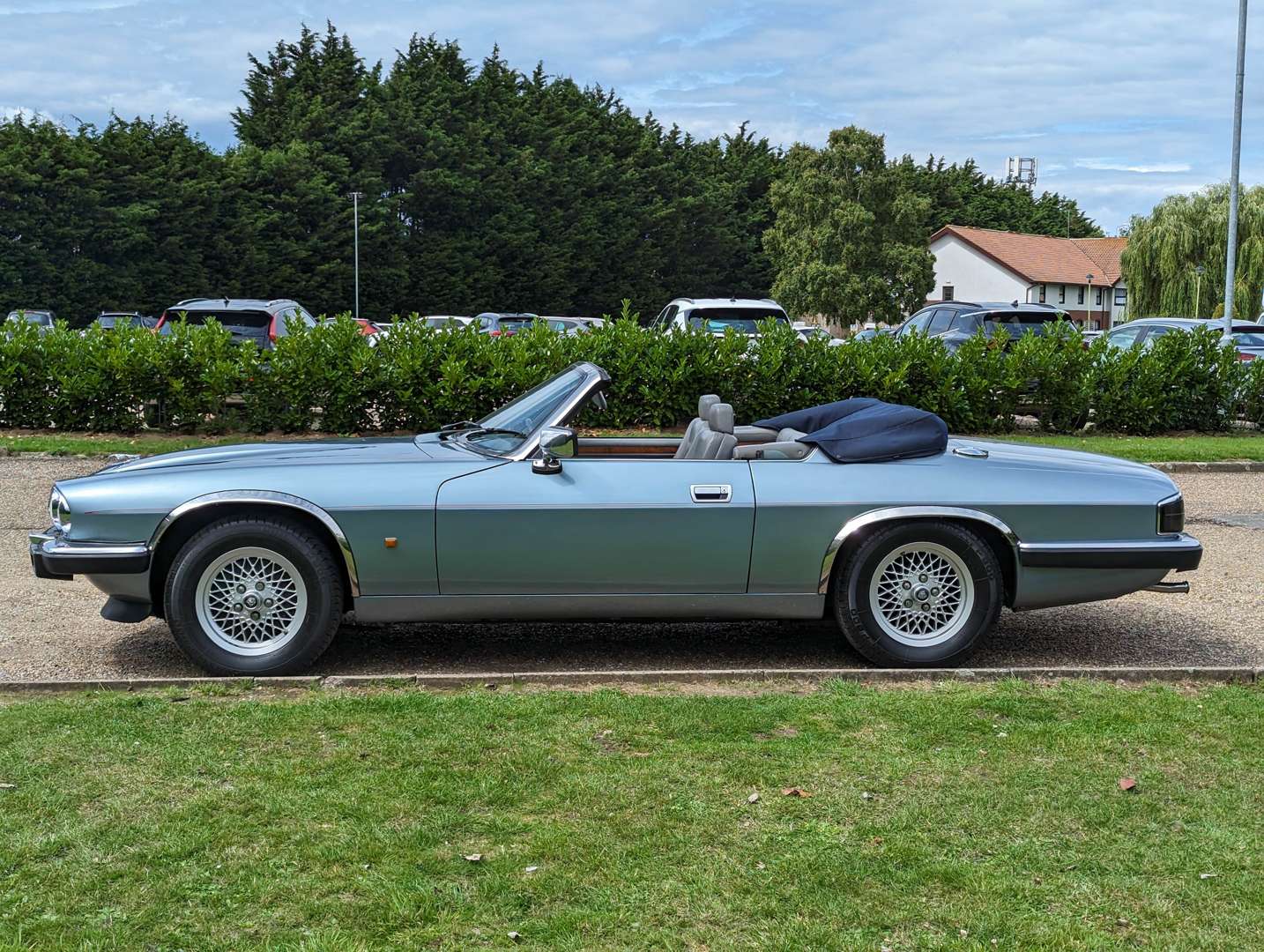 <p>1993 JAGUAR XJS 4.0 CONVERTIBLE AUTO</p>