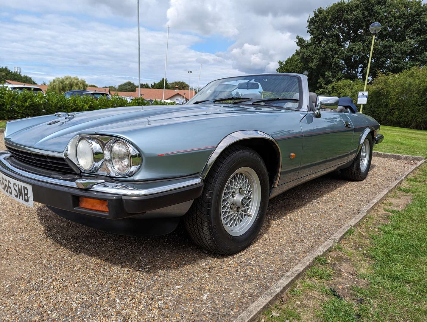 <p>1993 JAGUAR XJS 4.0 CONVERTIBLE AUTO</p>