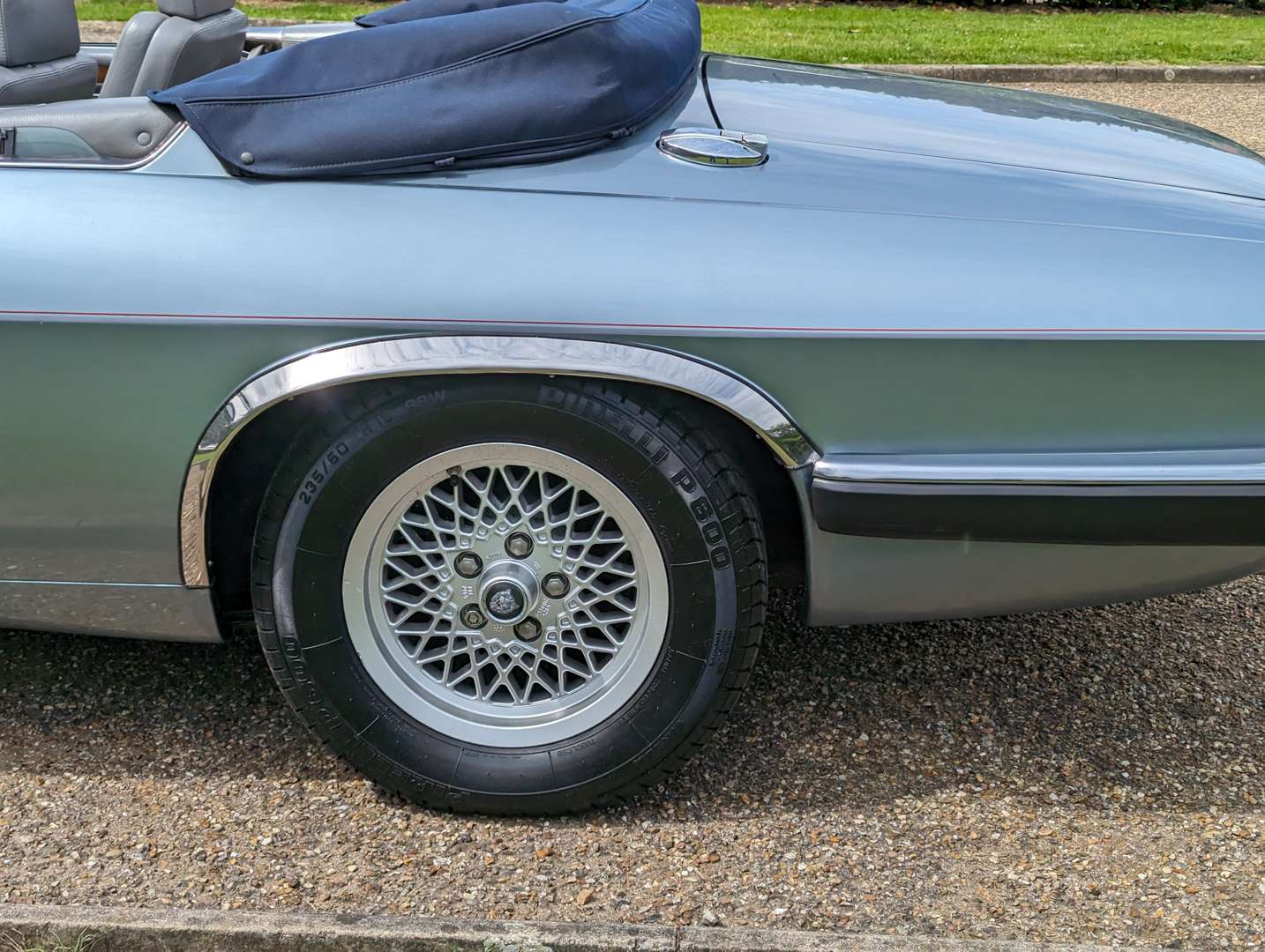 <p>1993 JAGUAR XJS 4.0 CONVERTIBLE AUTO</p>