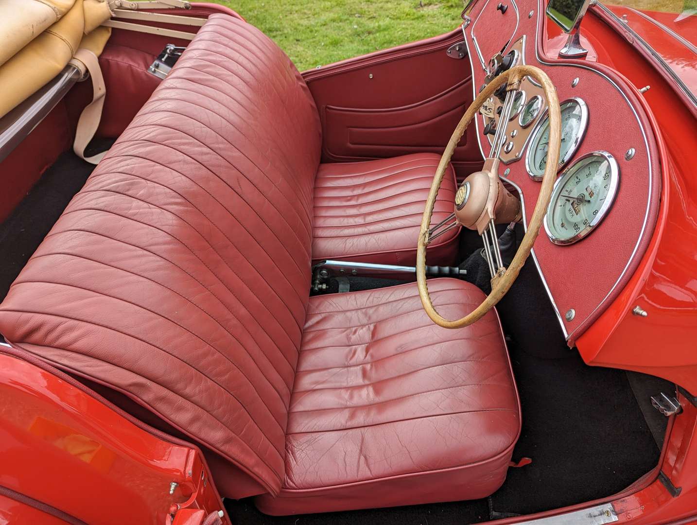 <p>1953 MG TD</p>