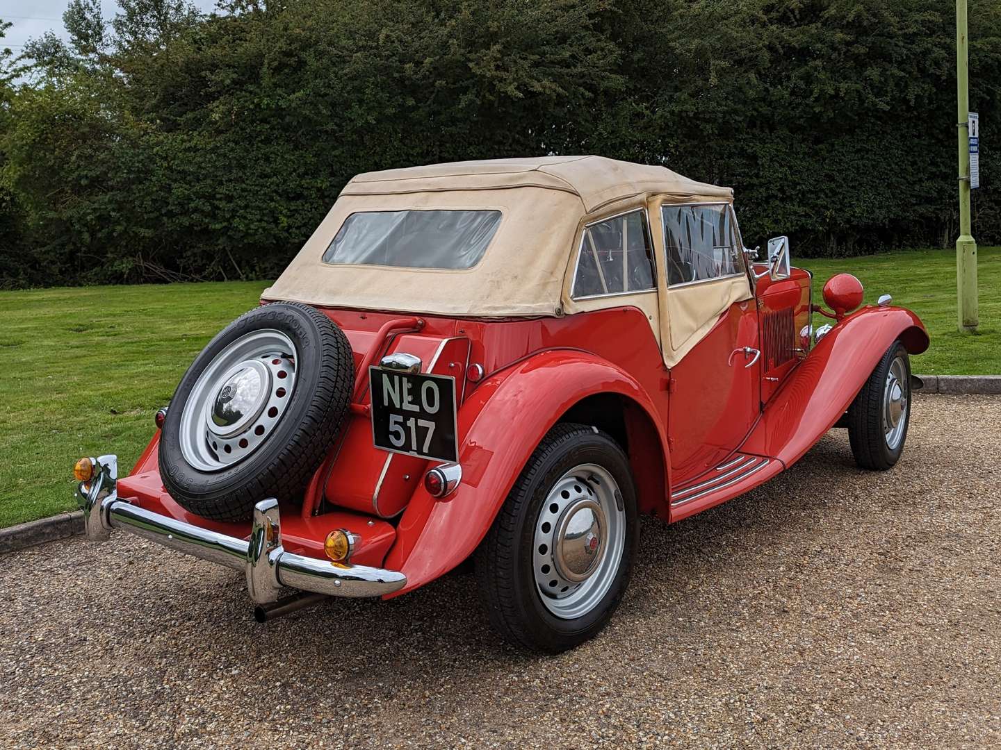 <p>1953 MG TD</p>