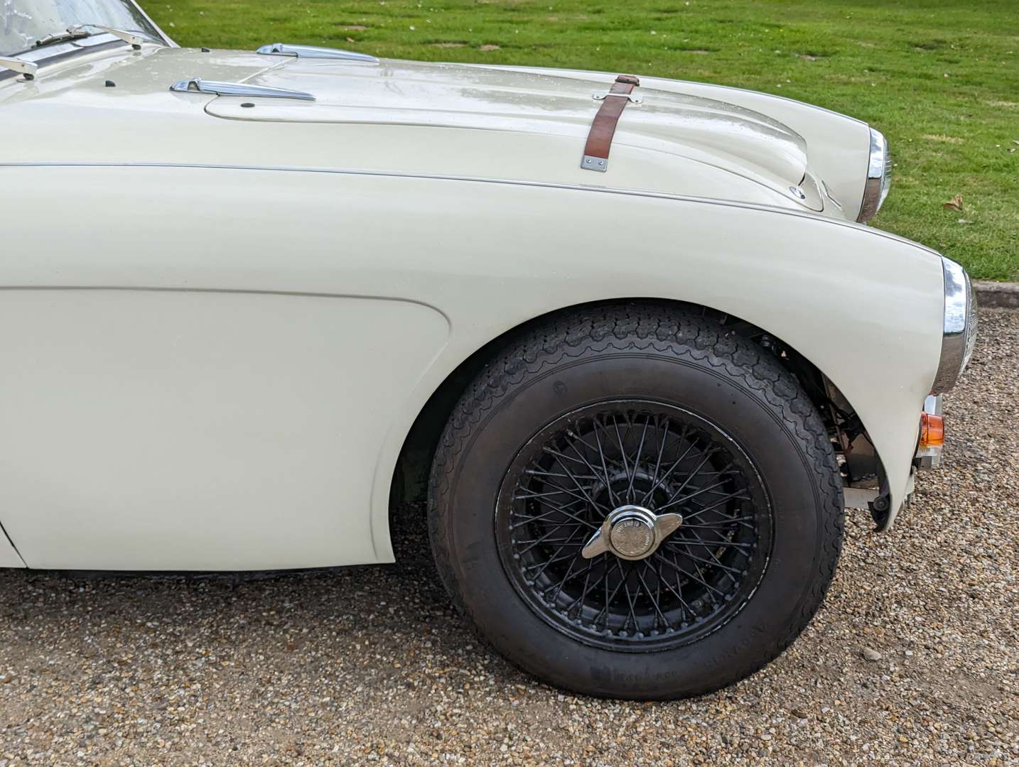 <p>1957 AUSTIN HEALEY 100/6 BN4</p>