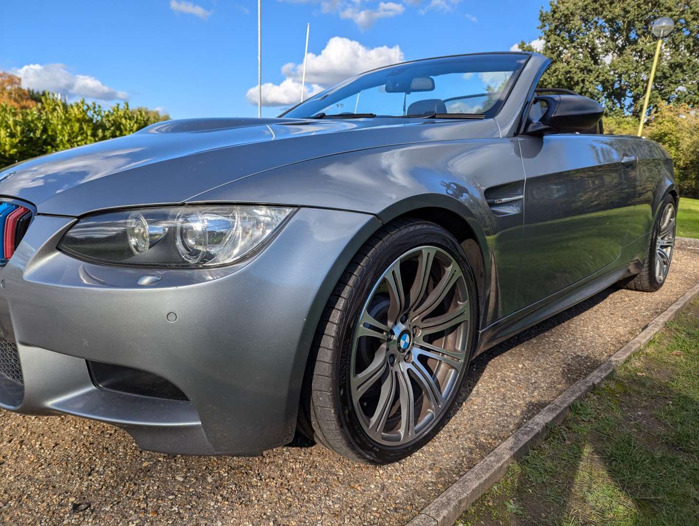 <p>2009 BMW M3 SEMI AUTO CONVERTIBLE</p>