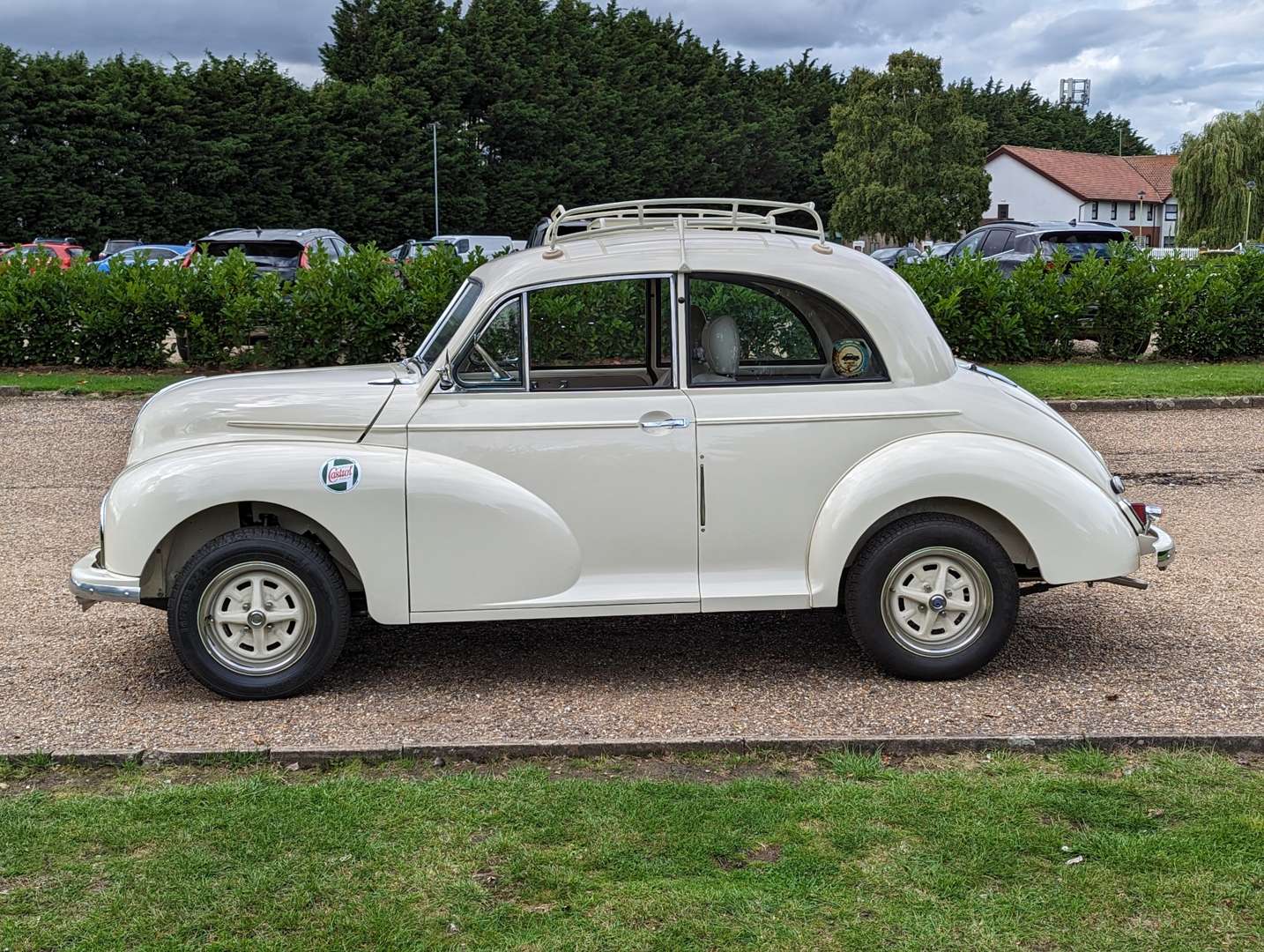 <p>1949 MORRIS MINOR</p>