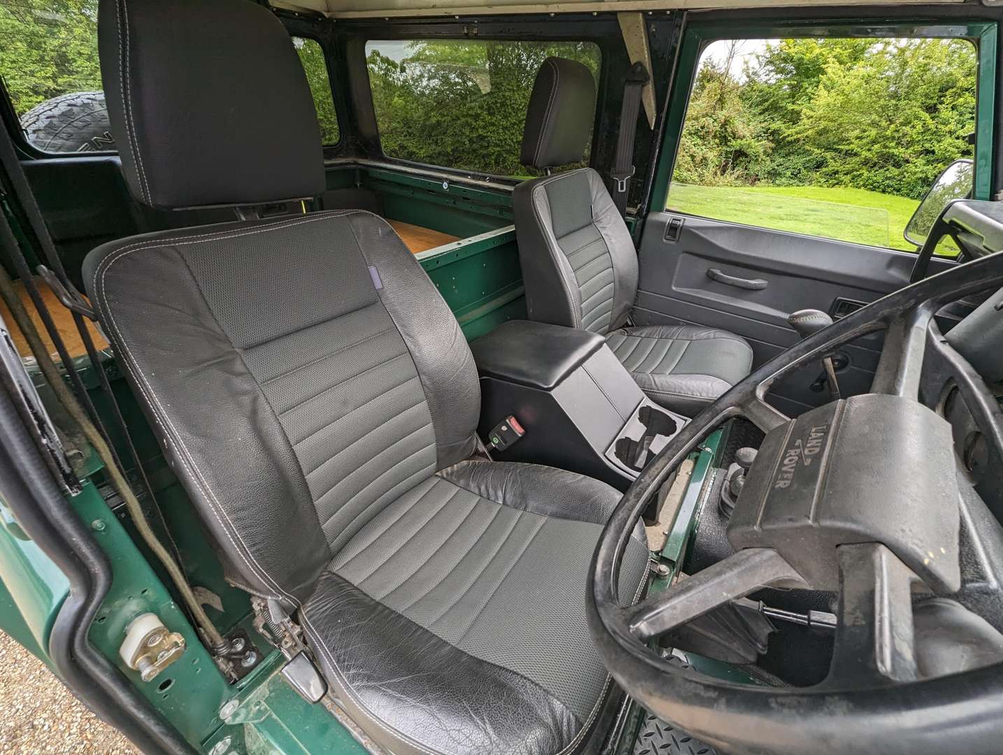 <p>1988 LAND ROVER 90 2.5TDi</p>