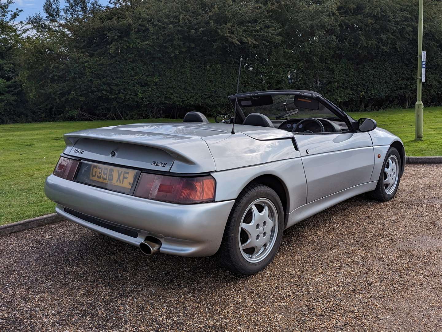 <p>1990 LOTUS ELAN M100</p>