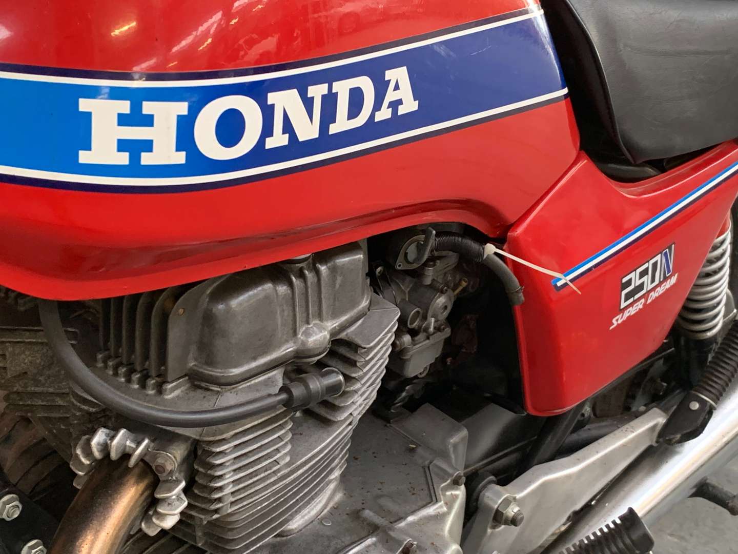 <p>1980 HONDA 250 SUPERDREAM&nbsp;</p>