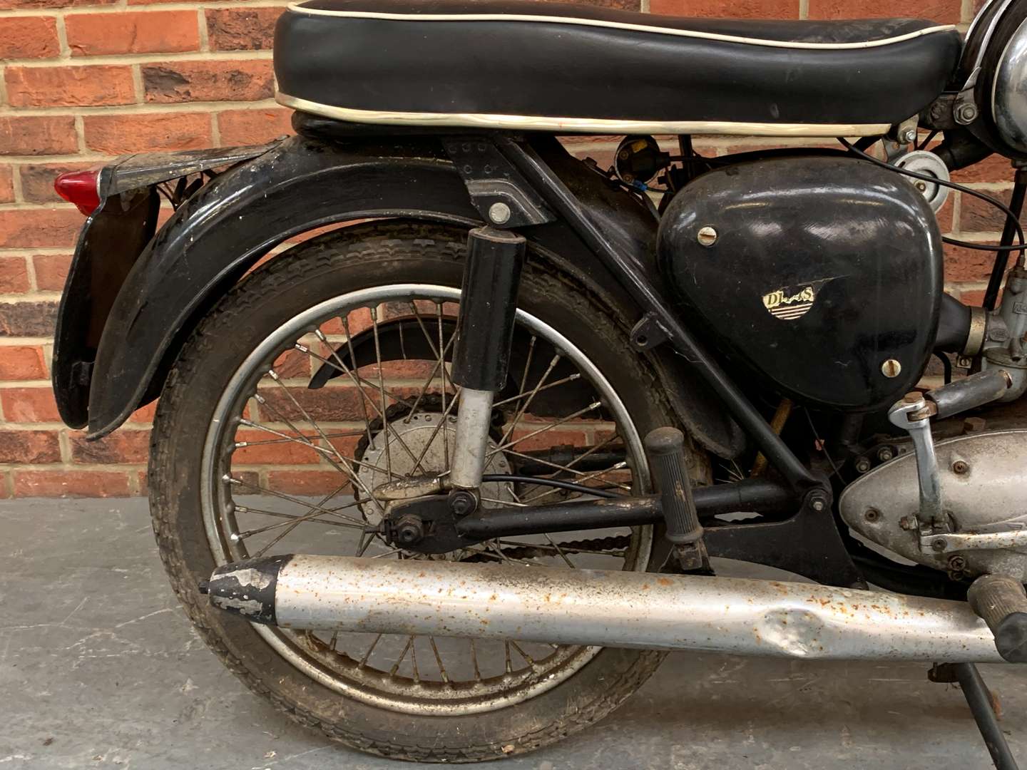 <p>1968 BSA BANTAM 175</p>