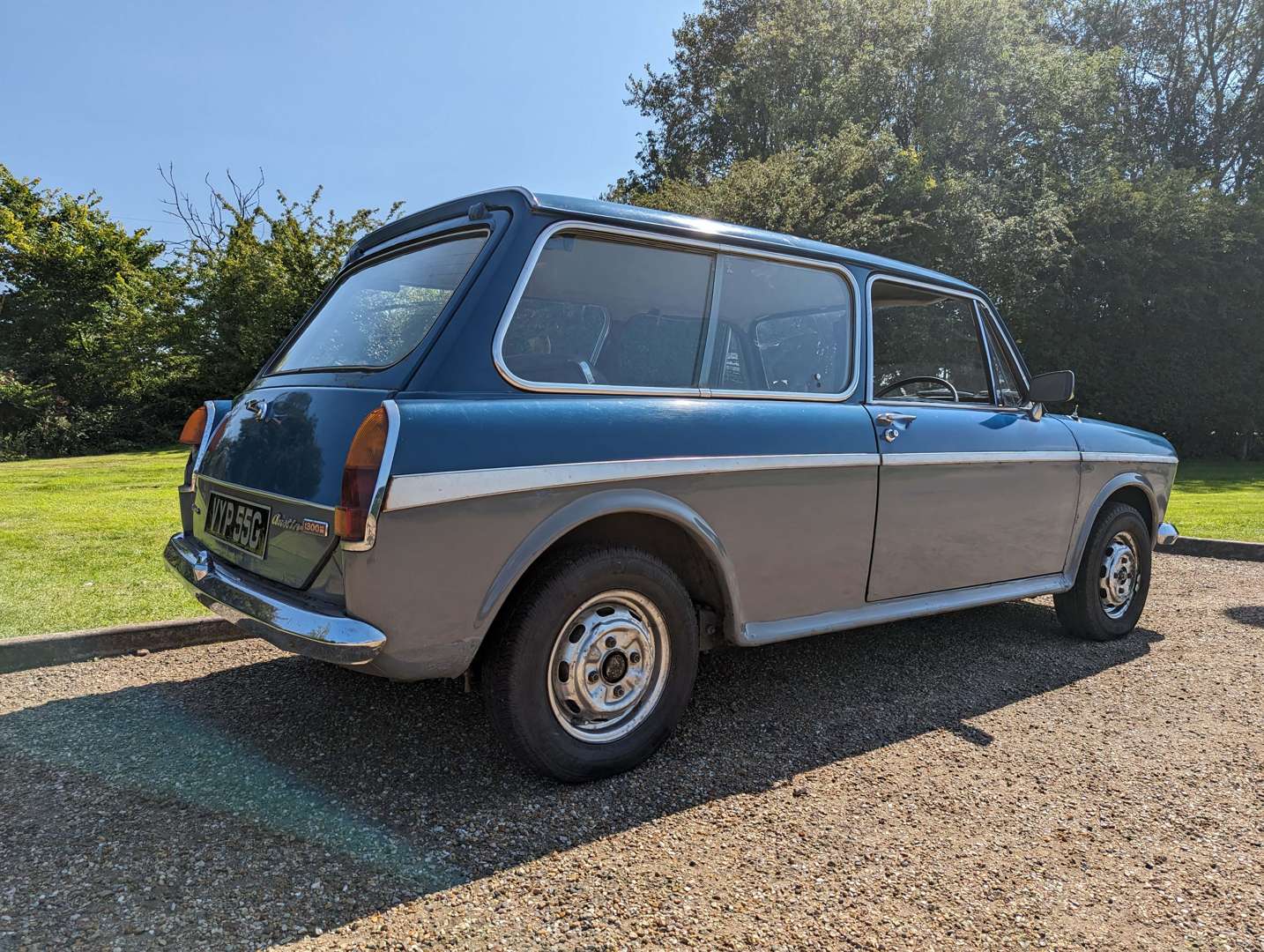 <p>1969 AUSTIN 1300 AUTO COUNTRYMAN</p>