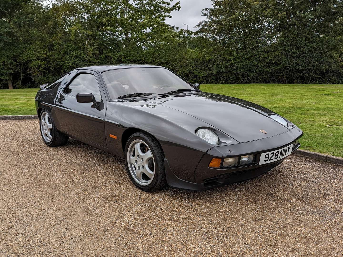 <p>1980 PORSCHE 928 LHD</p>