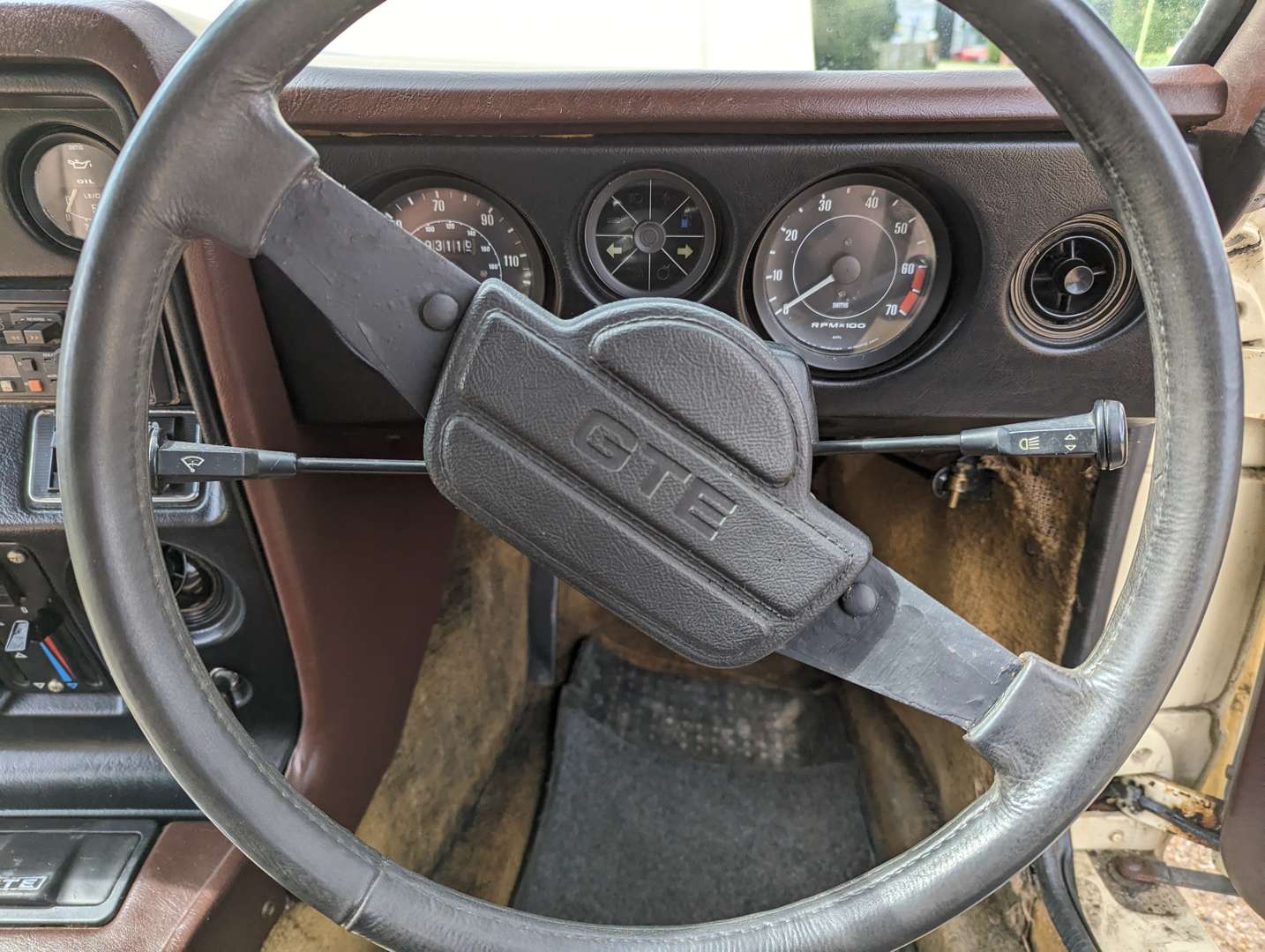 <p>1979 RELIANT SCIMITAR GTE AUTO</p>