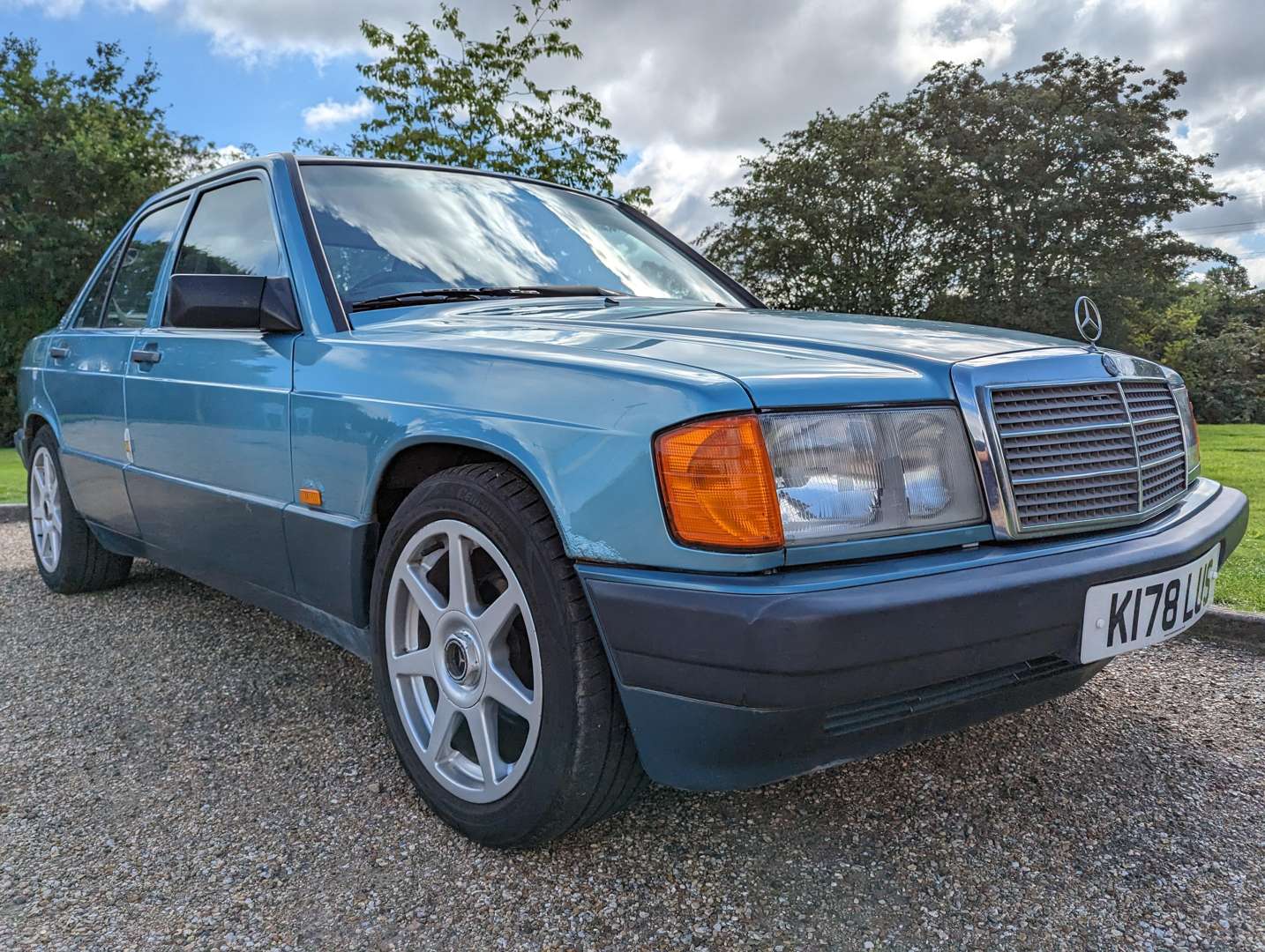 <p>1992 MERCEDES 190E 1.8</p>