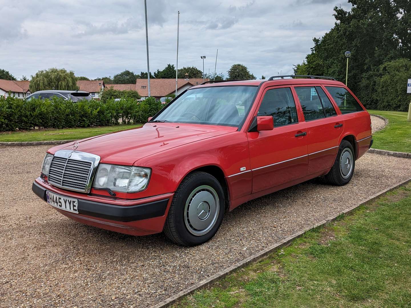 <p>1991 MERCEDES 300TE AUTO ESTATE&nbsp;</p>