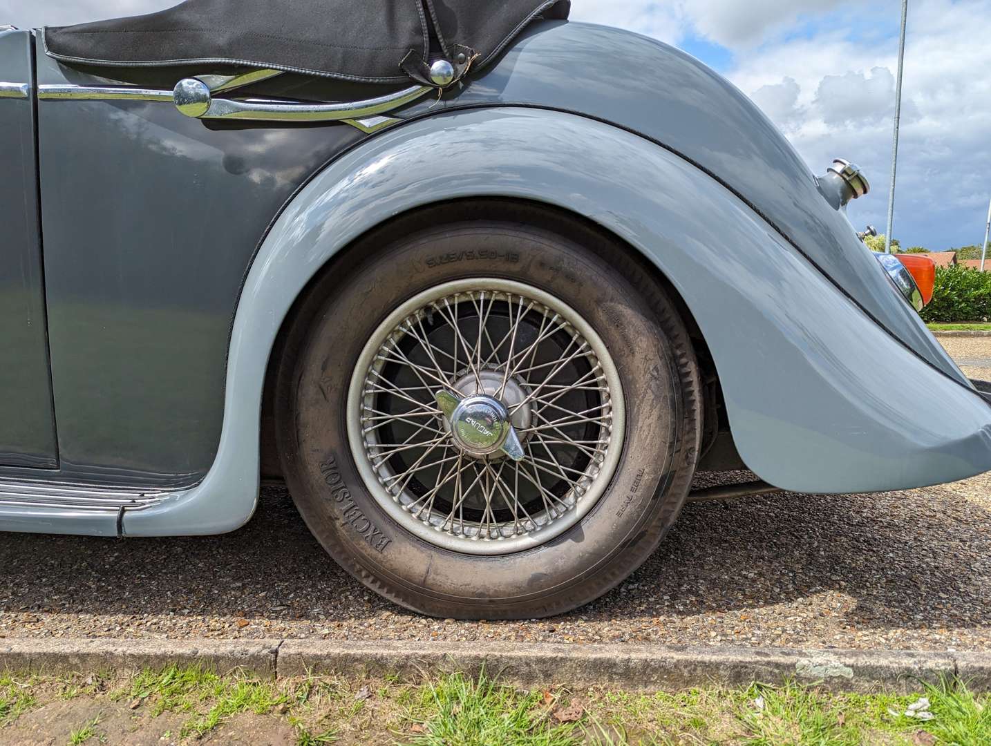 <p>1948 JAGUAR MK IV 2 ½ LITRE THREE POSITION DROP HEAD&nbsp;</p>