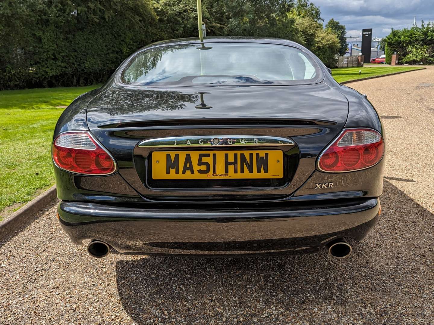 <p>2001 JAGUAR XKR 4.0 AUTO</p>