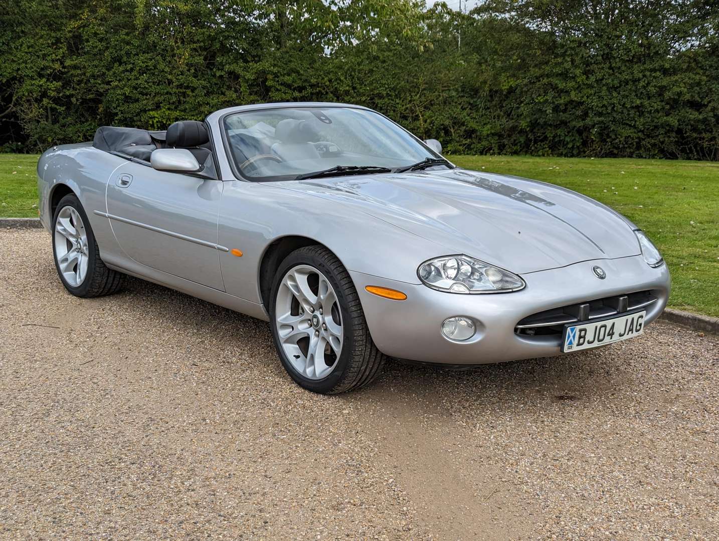 <p>2004 JAGUAR XK8 4.2 CONVERTIBLE AUTO</p>