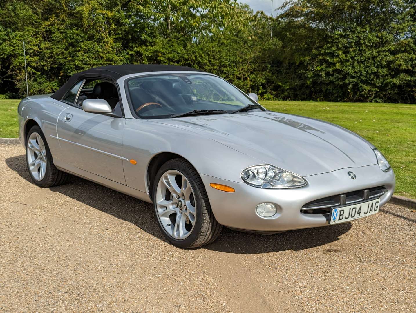 <p>2004 JAGUAR XK8 4.2 CONVERTIBLE AUTO</p>