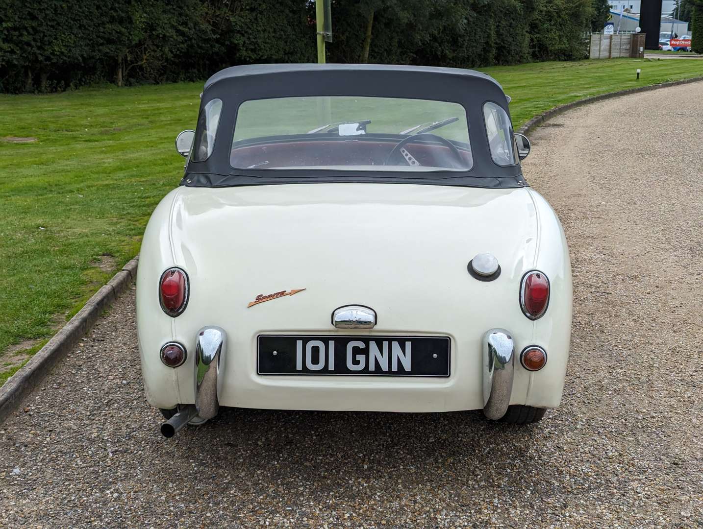 <p>1960 AUSTIN HEALEY ‘FROGEYE’ SPRITE&nbsp;</p>