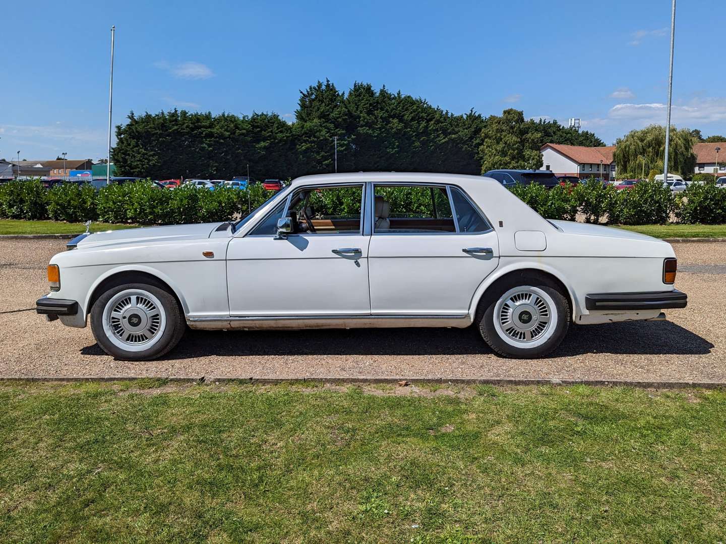 <p>1981 ROLLS ROYCE SILVER SPIRIT</p>