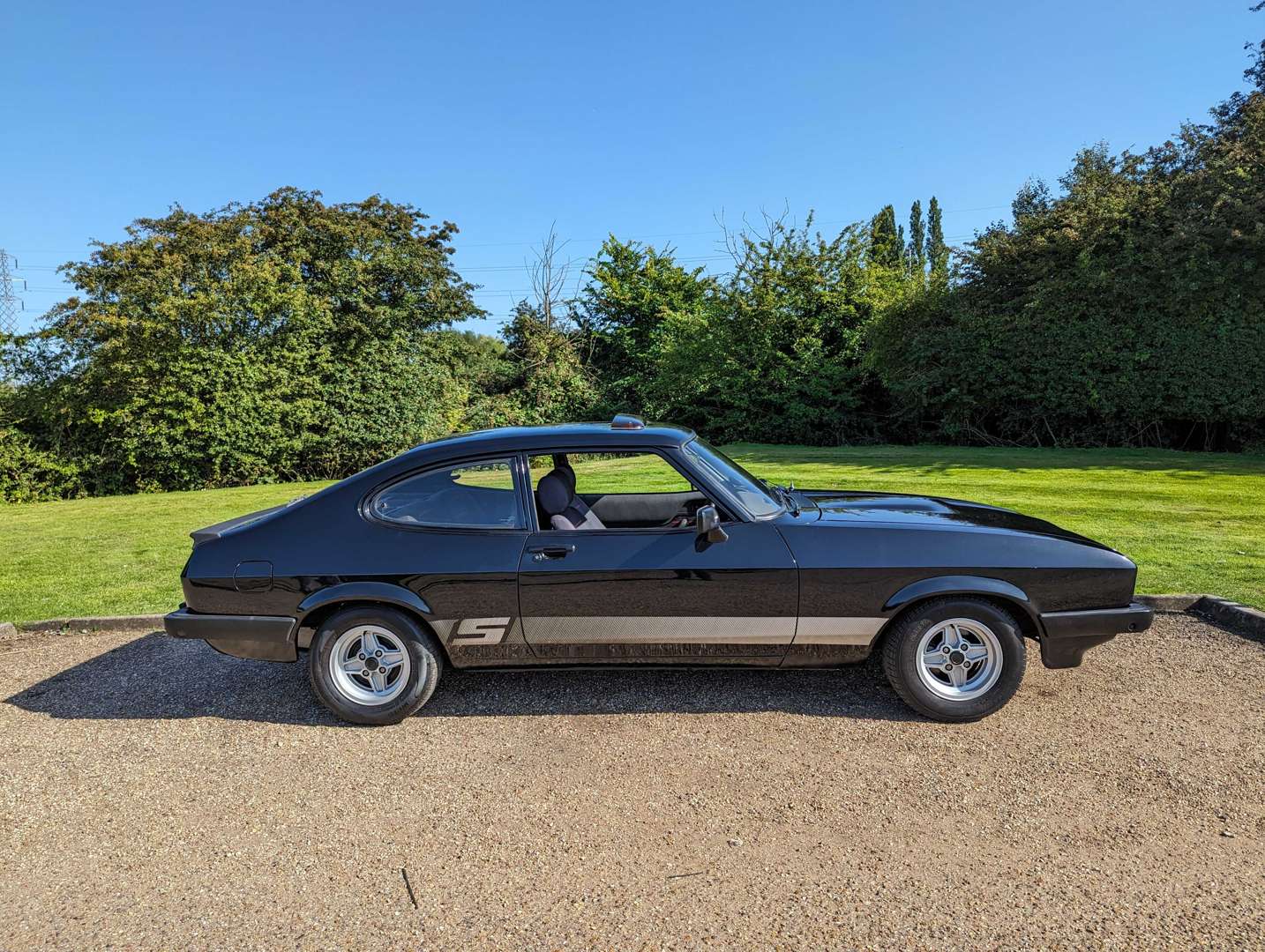 <p>1983 FORD CAPRI 2.0S AUTO</p>