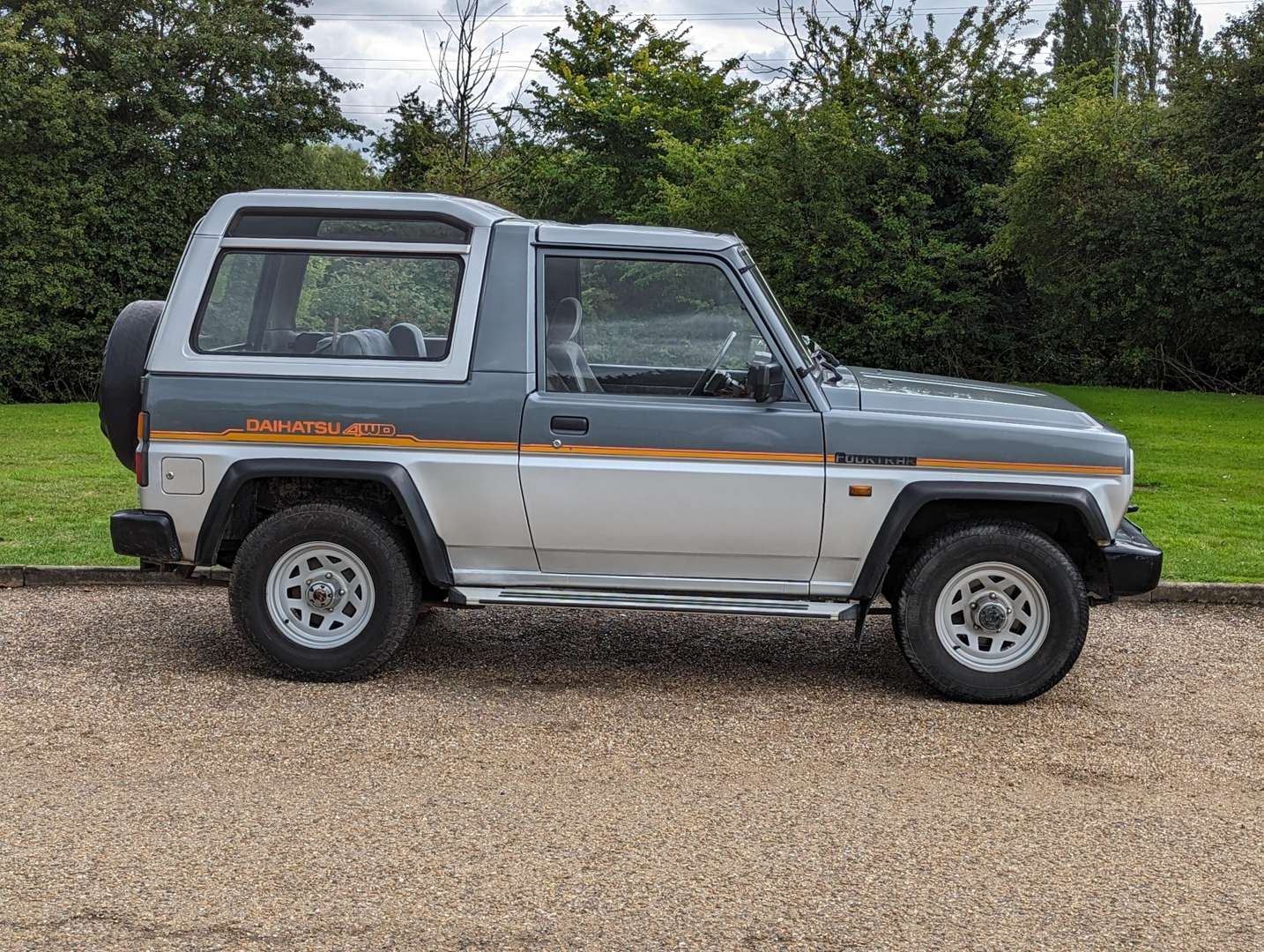 <p>1989 DAIHATSU FOURTRAK EL</p>