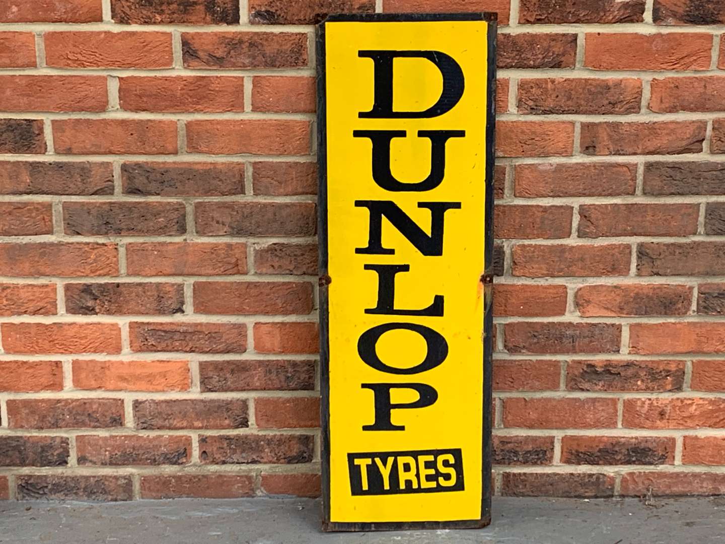 <p>Enamel Dunlop Tyres Sign</p>