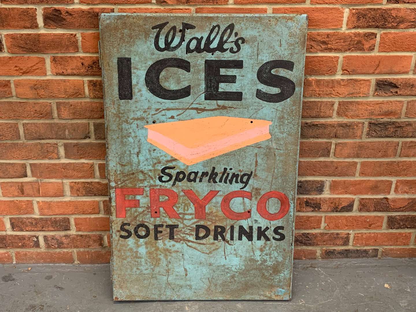 <p>Metal Made Walls Ices Sign</p>