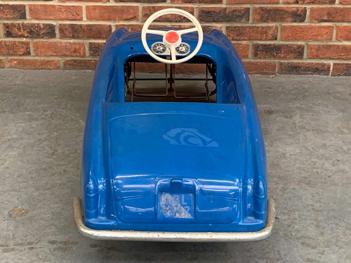 <p>Vintage Blue Plastic Jaguar Childs Pedal Car</p>