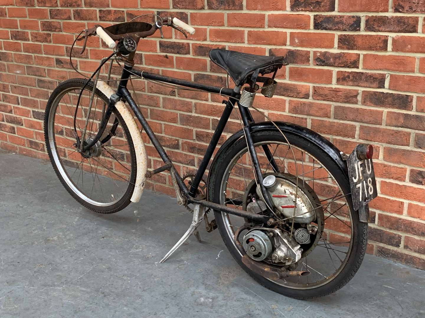 <p>Vintage Autocycle Reg (JFU 718)</p>