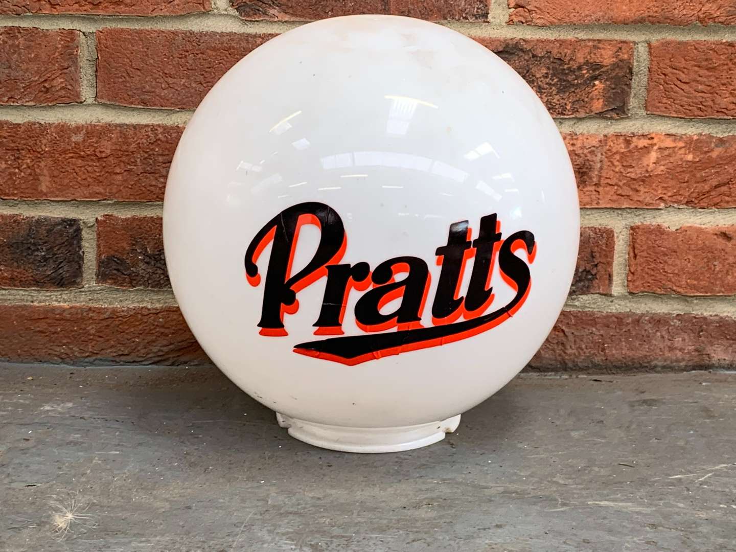 <p>Plastic Pratts Made Petrol Globe</p>