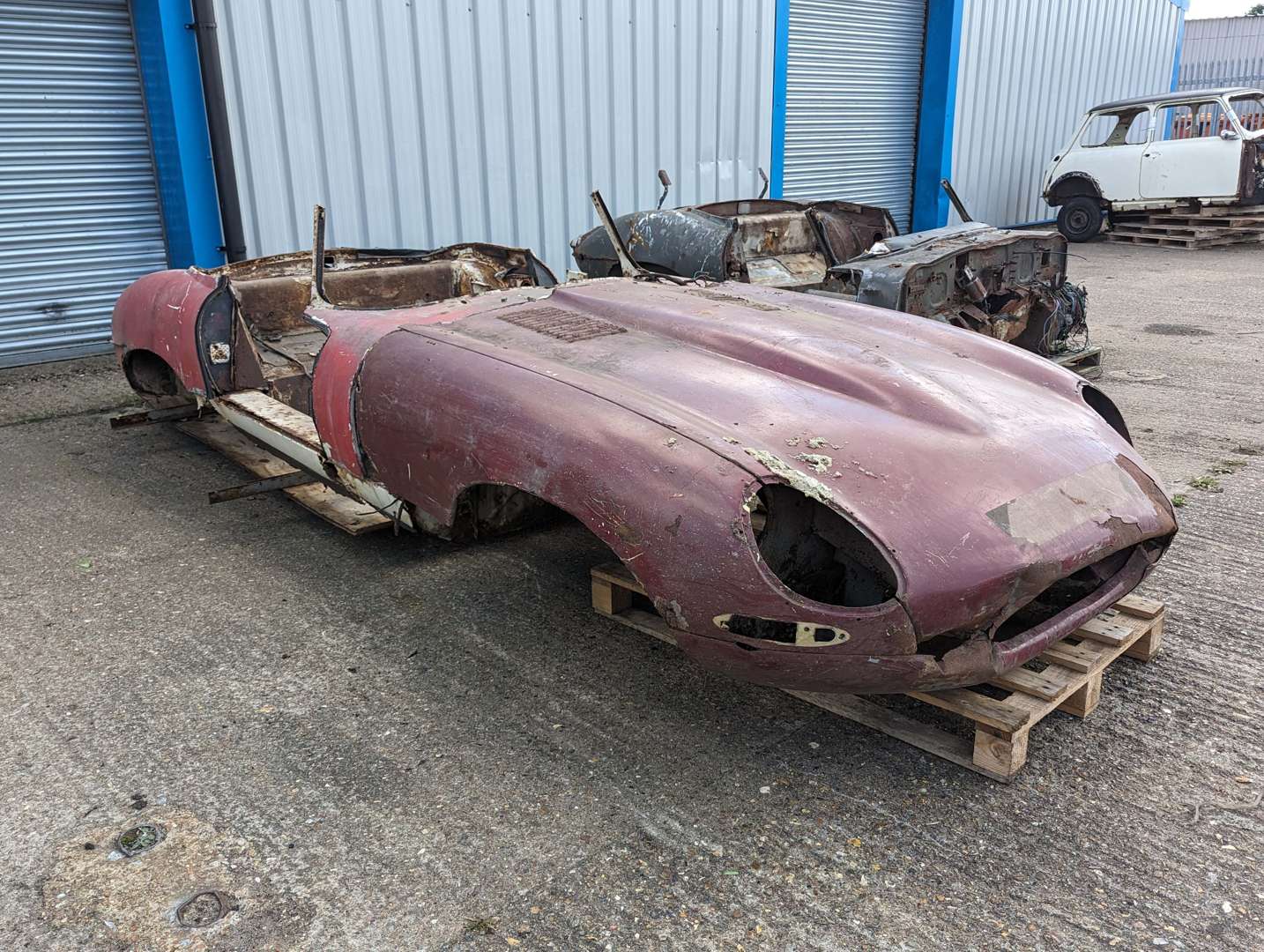 <p>Jaguar E-Type Roadster Body Tub And Bonnet</p>