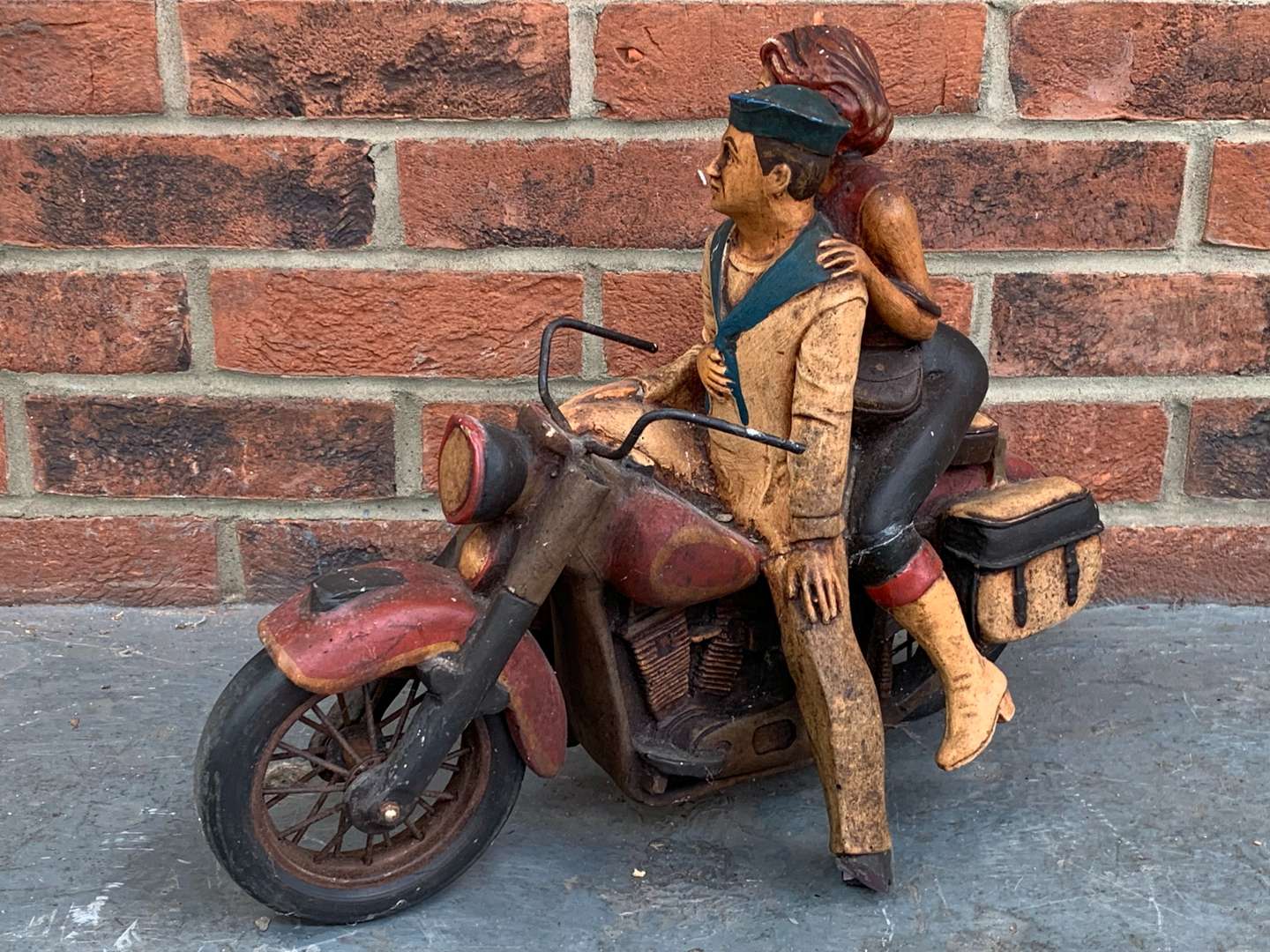 <p>Resin Model of Motorbike and Riders a/f</p>